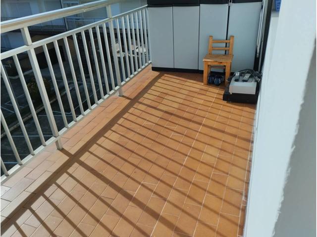Exclusiva.Piso de 2 habitaciones en Laredo,totalmente amueblado photo 0