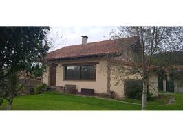 Chalet unifamiliar en Meruelo con 450 m2 de jardin photo 0