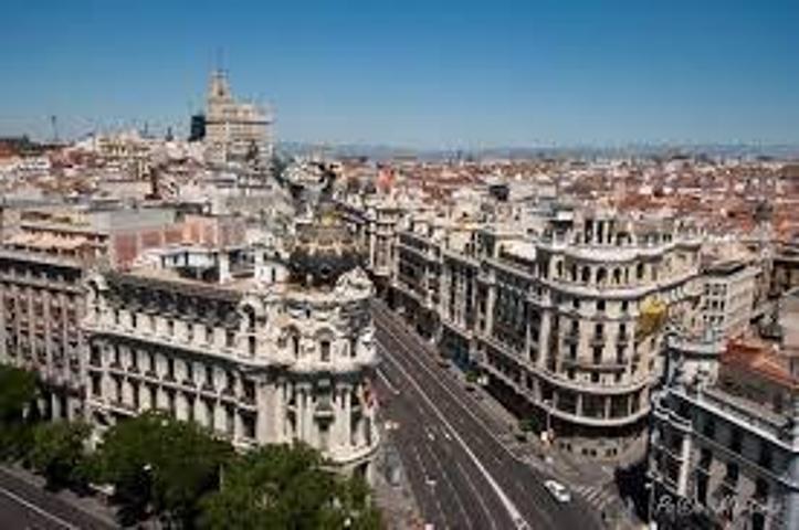 piso en venta en zona centro de madrid photo 0