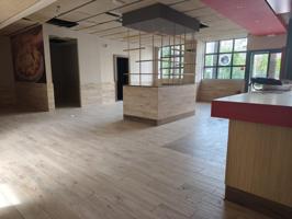 alquiler local en Doctor Esqueredo photo 0