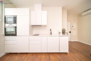 VIVIENDA A ESTRENAR , RECIÉN REFORMADA EN LISTA,  EN FINCA SEÑORIAL, PERFECTA PARA INVERSIÓN photo 0