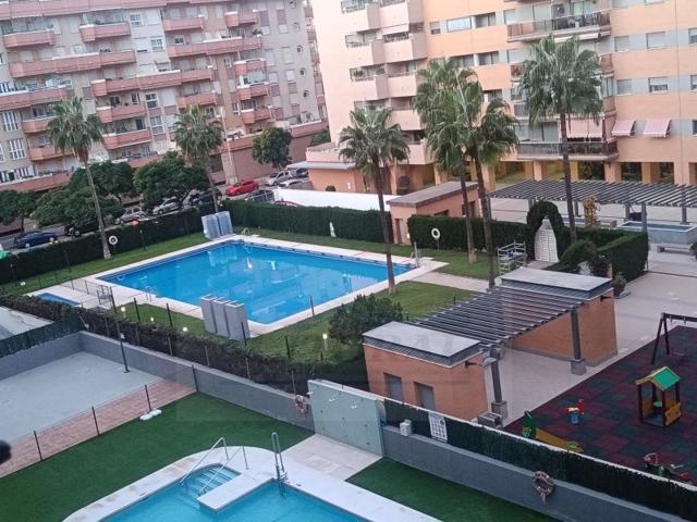 Piso En alquiler en Martín Carpena - Torre Del Río, Málaga photo 0