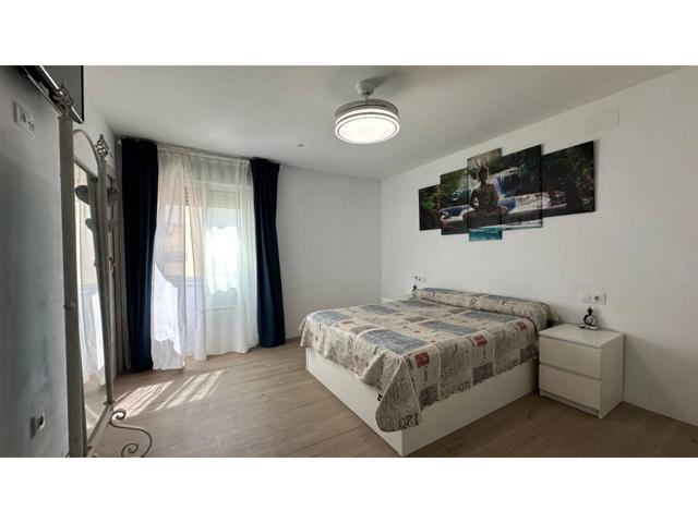 Vivienda de 3 dormitorios y 2 cuartos de baño en la Avda. Manuel de Falla photo 0