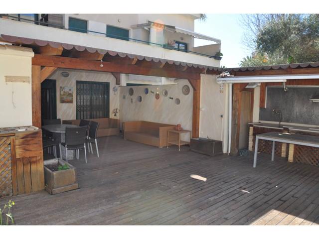 Piso en venta en La Malva-rosa(46011) photo 0