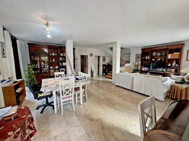 Chalet pareado en venta en La Almadraba-Coveta Fumà-Amerador photo 0