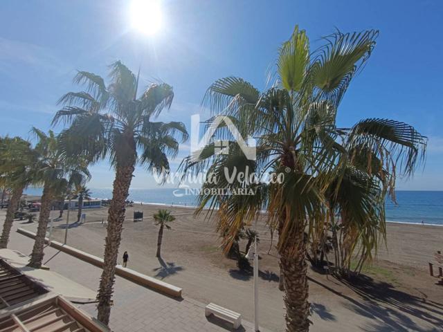 Apartamento en venta en primera línea de playa photo 0