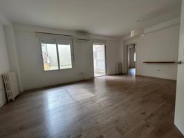 Piso En alquiler en Arapiles, Madrid photo 0