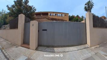 🏡 Tu oasis en Cubelles: vive, disfruta... ¡y rentabiliza! photo 0