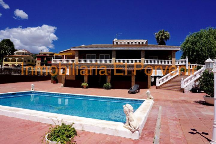 Unifamiliar En alquiler en Toll L´alberca, Torrent photo 0