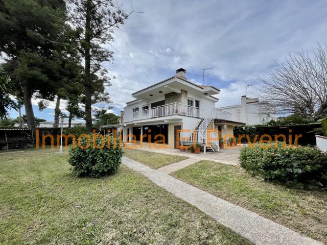 Unifamiliar En venta en Zona El Vedat-Santa Apolonia, Torrent photo 0