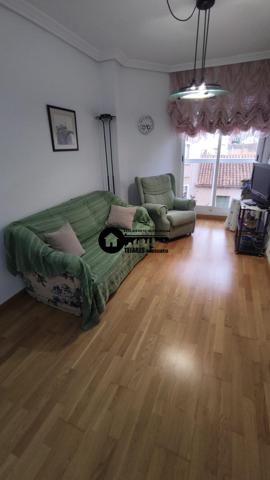 INMOBILIARIA TEJARES VENDE PISO ZONA EL PILAR photo 0
