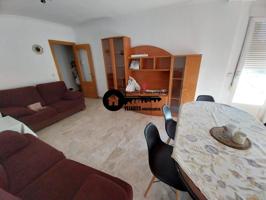 INMOBILIARIA TEJARES ALQUILA PISO EN ZONA CARRETERA DE JAEN PARA ESTUDIANTES O TRABAJADORES photo 0