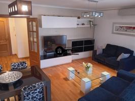 INMOBILIARIA TEJARES ALQUILA ESTUPENDO PISO EN ZONA FERIA photo 0