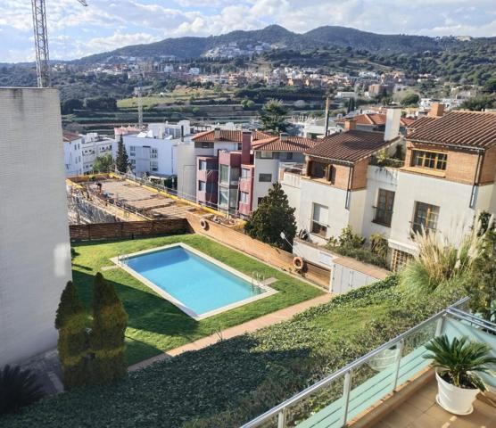 ¡Exclusiva! Te presentamos un piso con encanto mediterráneo photo 0