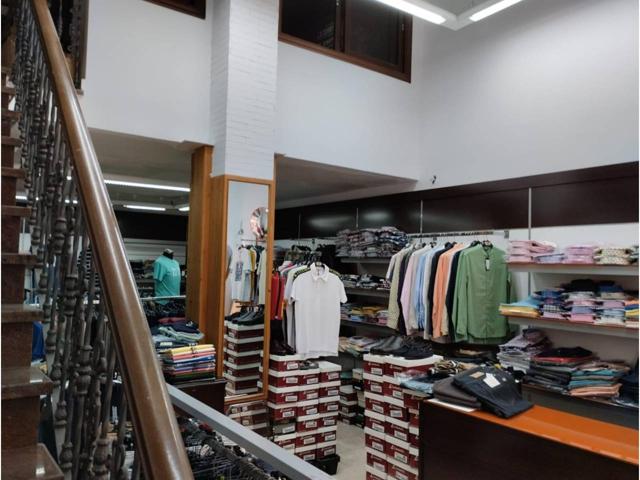 LOCAL COMERCIAL TOTALMENTE ACONDIONADO photo 0