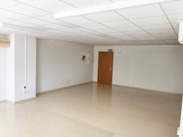 Local céntrico photo 0