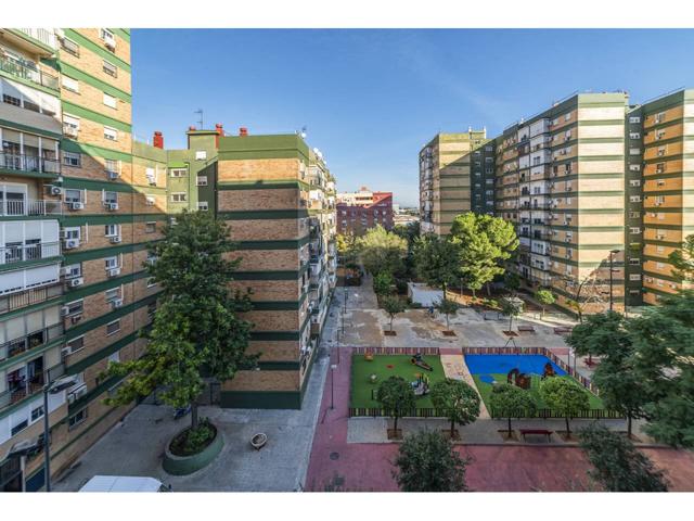 Amplio piso con mucha luz y con ascensor photo 0