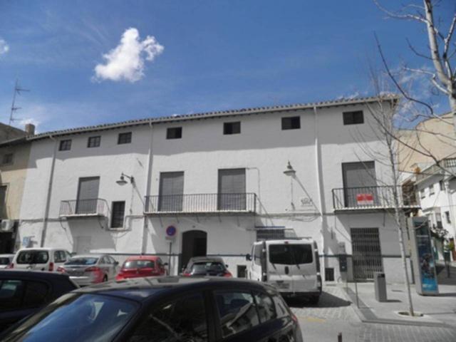 Edificio en venta en Baza photo 0