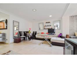 ¡Descubre la oportunidad de vivir en un piso excepcional en una de las zonas más demandadas de la ciudad! photo 0