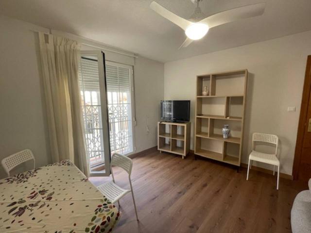 Bonito piso reformado de 3 dormitorios photo 0