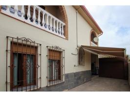 Casa en venta en Ogíjares photo 0