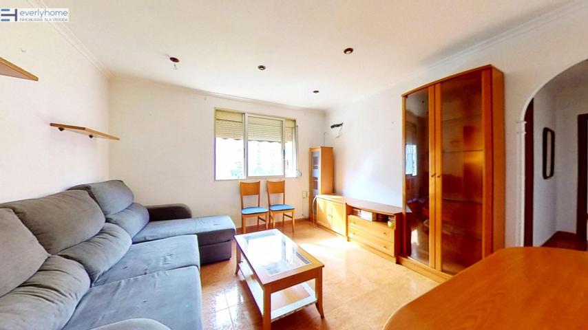 🏡 Piso esquinero luminoso junto a las universidades – Ideal para vivir o invertir photo 0