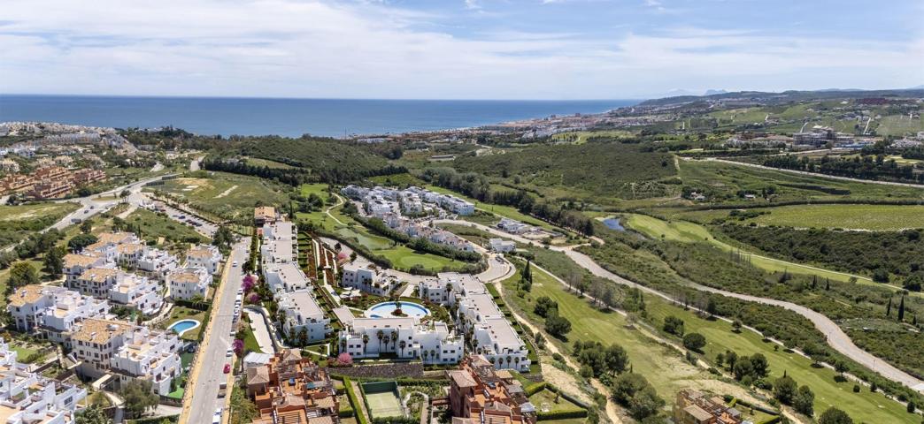 Lujoso Resort de Golf en Casares, Costa del Sol photo 0