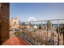 Piso con vistas únicas y mucho potencial en el Paseo de Sitges photo 0