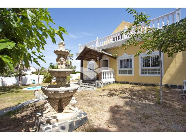 Chalet unifamiliar en venta en Vilamarxant photo 0