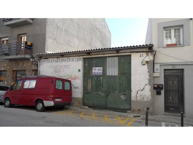 Edificio en venta en Cercedilla photo 0