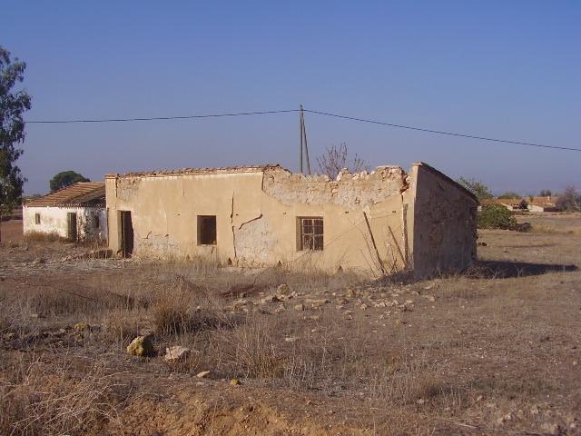 PARCELA CON VIVIENDA EN PURIAS 28.000 M2 photo 0