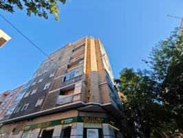 Piso En venta en Zaragoza photo 0