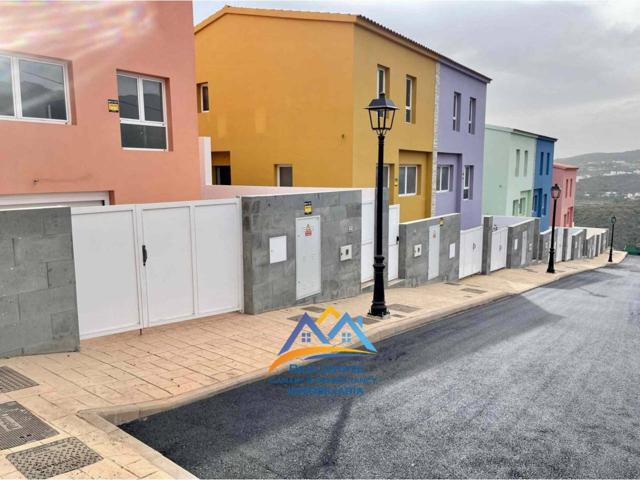 Valido para R.I.C. . Venta de casa duplex pareado 3 Dormitorios, 3 baños, a estrenar  en La Barrera Valsequillo de Gran photo 0