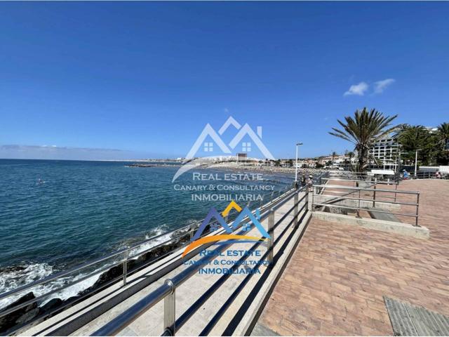 Gran oportunidad de comprar 6 apartamentos completos de 7 dormitorios y 6 baños a menos de 200 metros de la playa de are photo 0