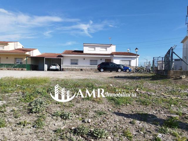 Terreno en venta en Borox de 320 m2 photo 0