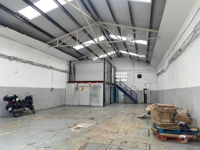 Nave industrial en alquiler en Cardedeu photo 0