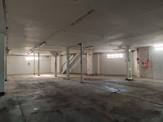 Nave industrial en alquiler en Montcada i Reixac photo 0