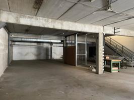 NAVE CON MONTACARGAS EN ALQUILER EN LA GARRIGA photo 0