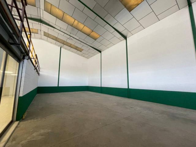 NAVE INDUSTRIAL EN PERFECTO ESTADO PARA ALQUILAR photo 0