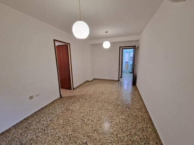 ¡Oportunidad en Carolinas Altas! Piso de 3 habitaciones photo 0