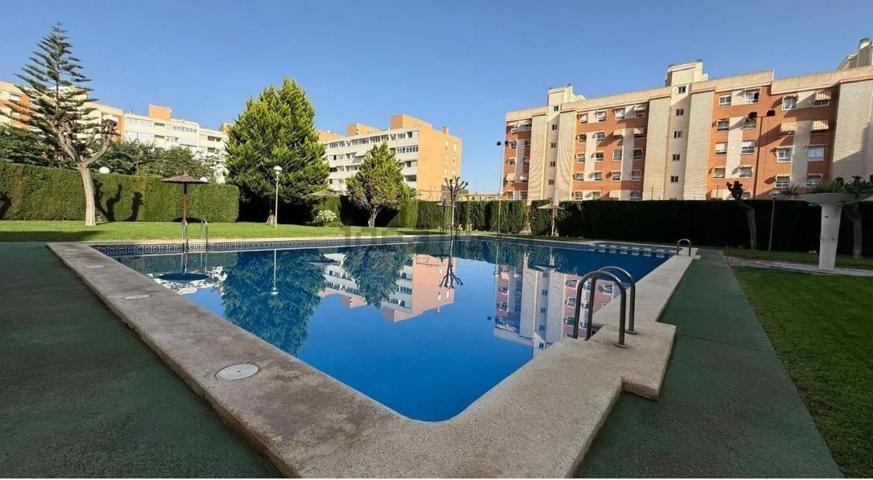 VIVIENDA EN URBANIZACIÓN CON PISCINA, VIVIENDA DE PROTECCIÓN OFICIAL photo 0