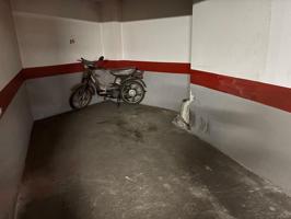 ¡ Plaza de garaje y trastero junto Bulevar del Pla ! photo 0
