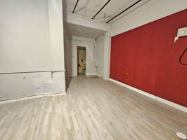 Venta y-o Alquiler de local comercial en Barakaldo photo 0