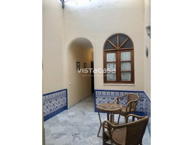 Casa en alquiler en CENTRO photo 0