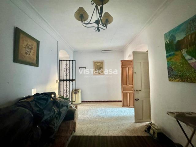 Venta de casa a reformar en Mairena del Alcor photo 0