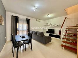 Venta de casa adosada en Mairena del Alcor photo 0