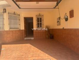 Venta de exclusiva casa adosada en Mairena del Alcor photo 0
