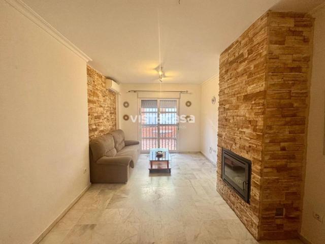 Venta de exclusiva casa adosada en Mairena del Alcor photo 0