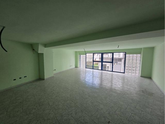 Amplia Entreplanta con Baño en Calle Flor de Malva photo 0