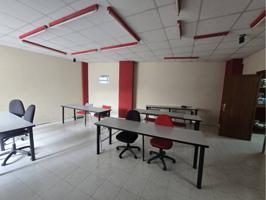 Bajo Acondicionado en calle Flor de Malva photo 0